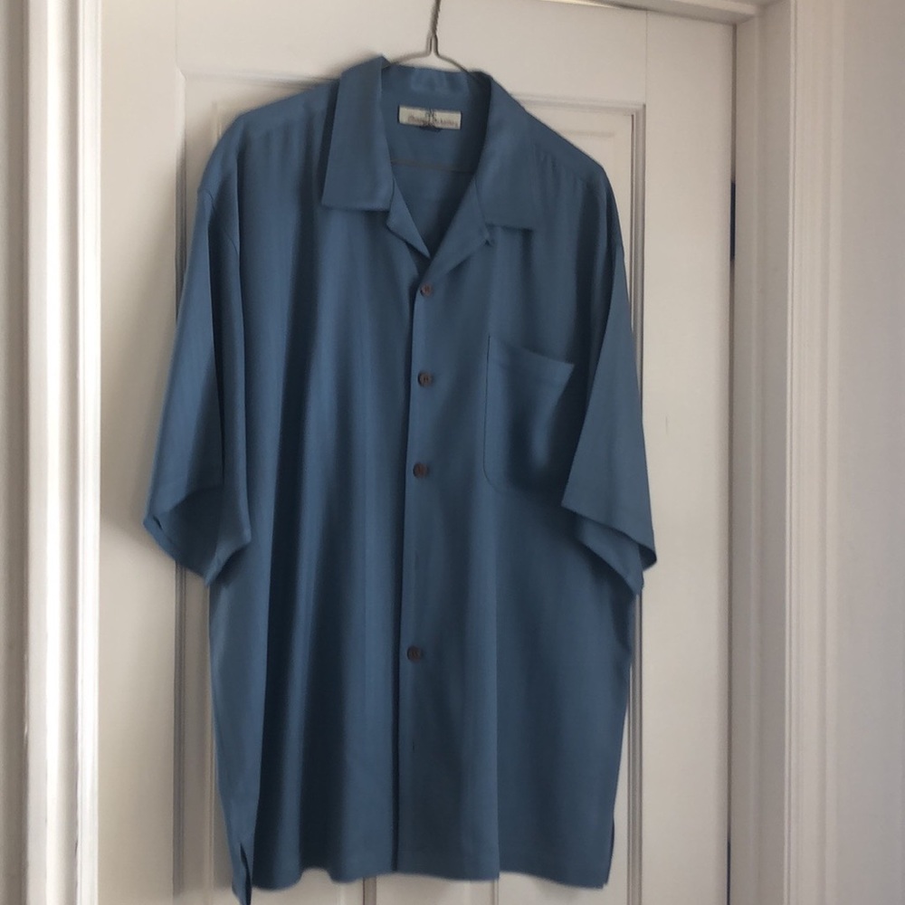 Men’s silk shirt never worn